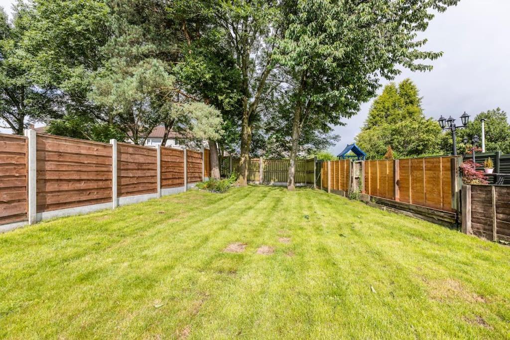 Entire Charming 5-Bed House In Darwen Blackburn Bb1 Free Parking Roadside Rishton Екстериор снимка