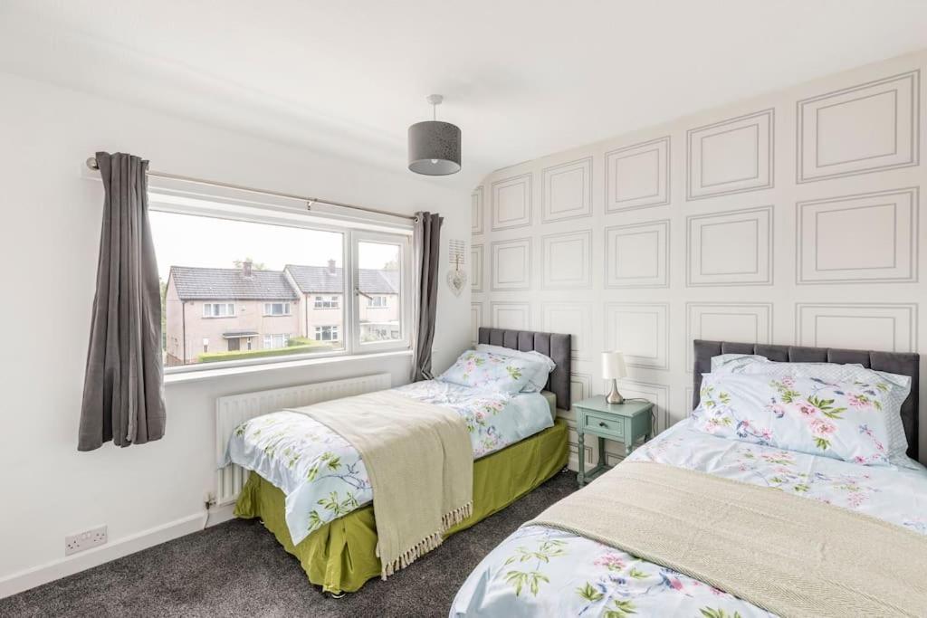 Entire Charming 5-Bed House In Darwen Blackburn Bb1 Free Parking Roadside Rishton Екстериор снимка