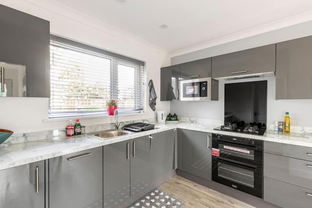 Entire Charming 5-Bed House In Darwen Blackburn Bb1 Free Parking Roadside Rishton Екстериор снимка