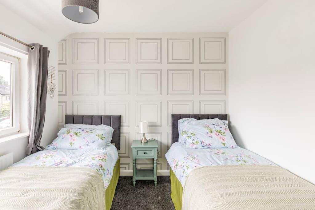 Entire Charming 5-Bed House In Darwen Blackburn Bb1 Free Parking Roadside Rishton Екстериор снимка
