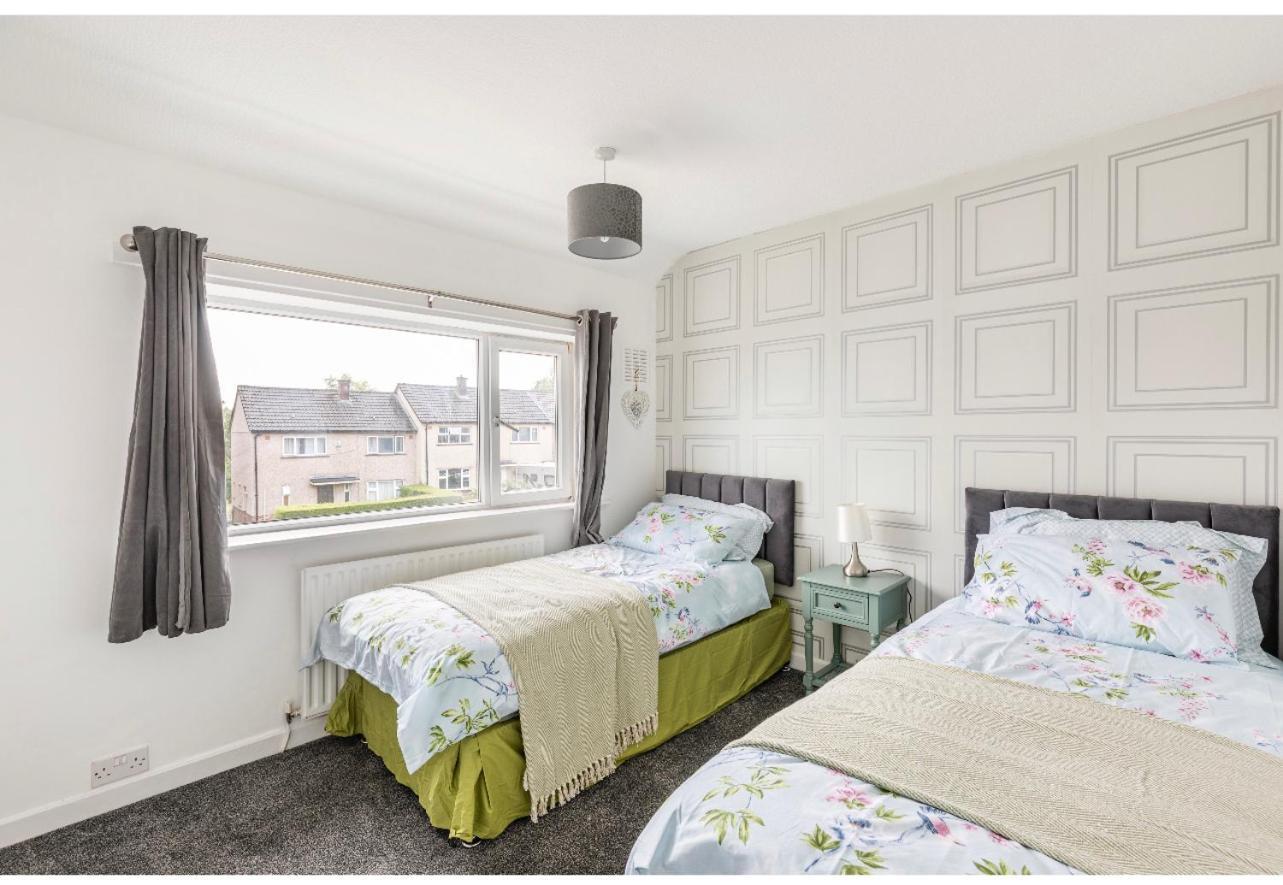 Entire Charming 5-Bed House In Darwen Blackburn Bb1 Free Parking Roadside Rishton Екстериор снимка