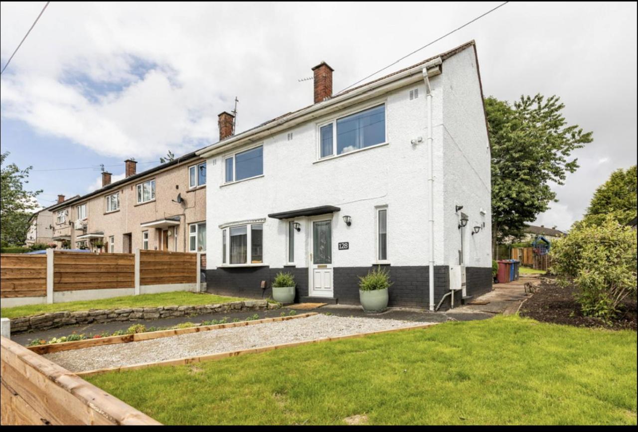Entire Charming 5-Bed House In Darwen Blackburn Bb1 Free Parking Roadside Rishton Екстериор снимка