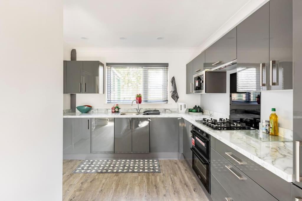 Entire Charming 5-Bed House In Darwen Blackburn Bb1 Free Parking Roadside Rishton Екстериор снимка